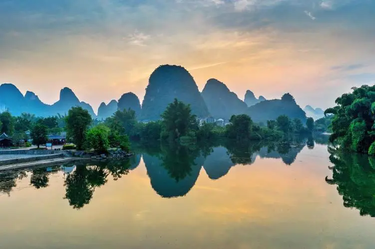 绿色独特自动化
